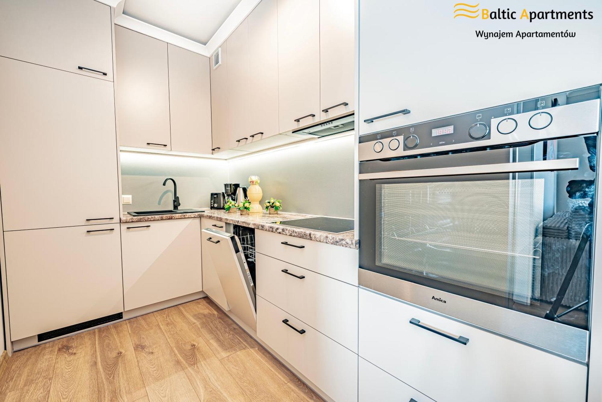 Baltic Apartments - Apartamenty Baltyk Bay View Swinoujscie Bagian luar foto